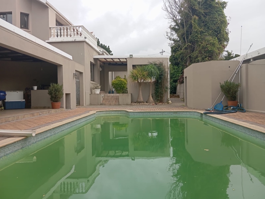 4 Bedroom Property for Sale in Walmer Eastern Cape
